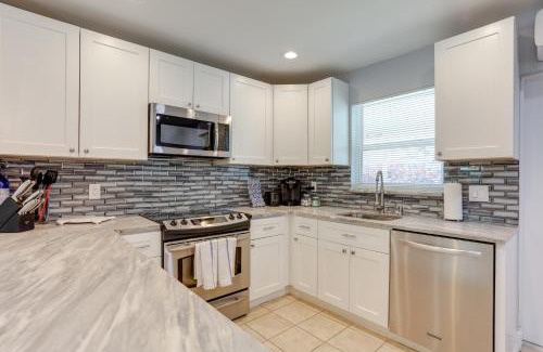 Juno Ridge House | Palm Beach Townhome 4 Mi to Juno Beach Park!