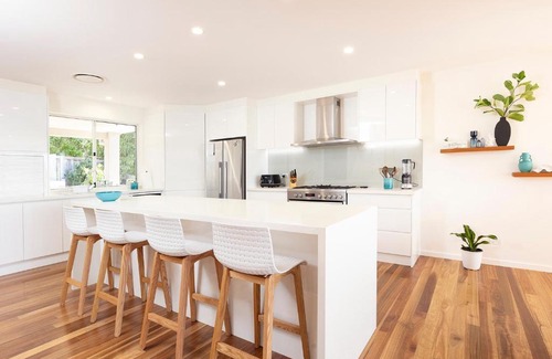 Forster House | Palm Breeze