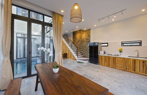 Cam An House | Palm Cove Vietnam Villa-beachfront pool river view and jacuzzi