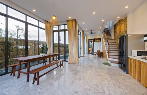 Cam An House | Palm Cove Vietnam Villa-beachfront pool river view and jacuzzi