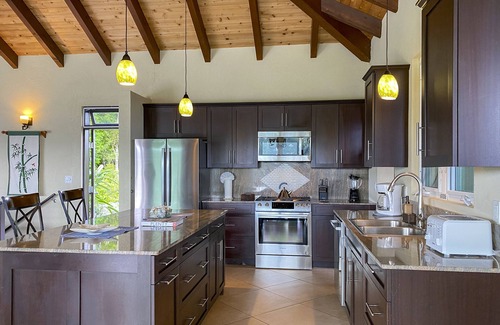 Ajax Peak Villa | Palm Ridge Incredible views, privacy, pool, AC. Property borders National Park.