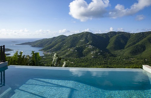 Ajax Peak Villa | Palm Ridge Incredible views, privacy, pool, AC. Property borders National Park.