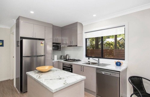 Pearl Beach House | PALM TREE COTTAGE @ PEARL BEACH