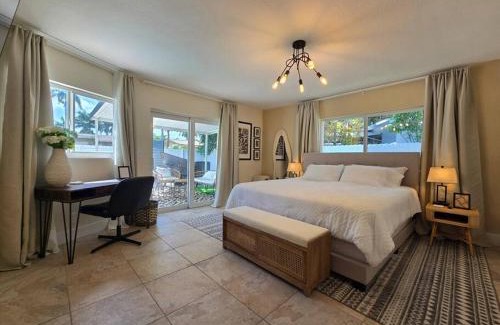 Hollywood Lakes Villa | Palma Haus - Modern Villa with Pool Near the Beach