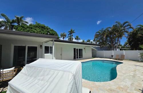 Hollywood Lakes Villa | Palma Haus - Modern Villa with Pool Near the Beach