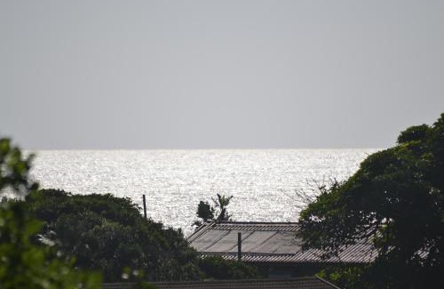 Umkomaas Apartment | Palmtree place - Stylish self catering unit