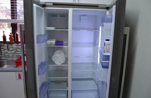 Umkomaas Apartment | Palmtree place - Stylish self catering unit