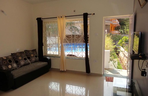 Mazal Waddo Apartment | Pamela Palms, Near Anjuna Football Ground