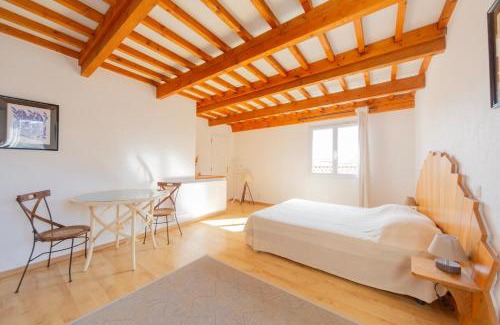 Quincie-en-Beaujolais House | Panda Home