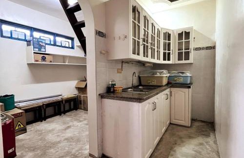 Totolan Apartment | Panglao Cove Resort Main House