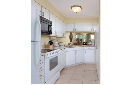 Waikoloa Apartment | Paniolo Greens Resort 2 BR w/POOL & HOT TUB