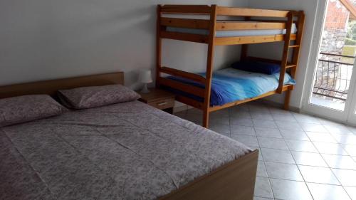 Porto Valtravaglia Apartment | Panorama sul lago