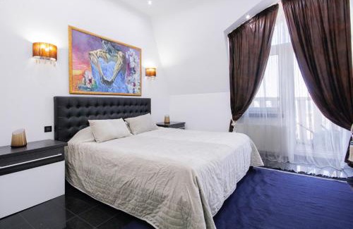 Odessa City Center Apartment | Panoramic 1-BR apartment in the heart of Odessa