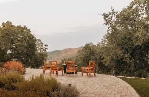 Mariposa House | Panoramic Lookout Sierra Serenity BBQ by CasaOso
