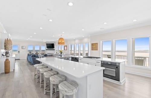 Sunset Beach House | Panoramic Oceanfront Views + Private Pool