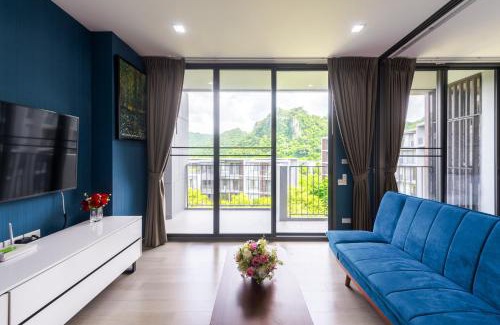 Phaya Yen Apartment | Panoramic Pool at The Valley