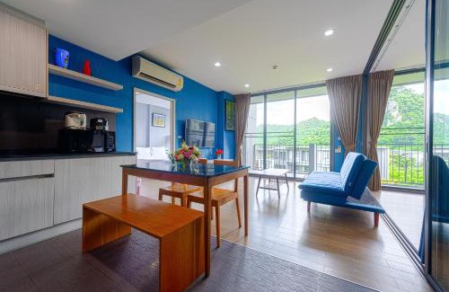 Phaya Yen Apartment | Panoramic Pool at The Valley