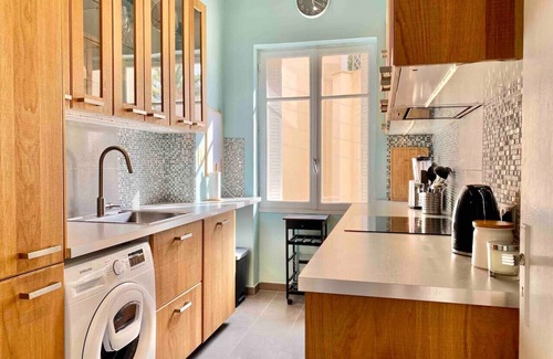 Lazaret Apartment | Panoramic Sea/City View 2 bedroom apartment