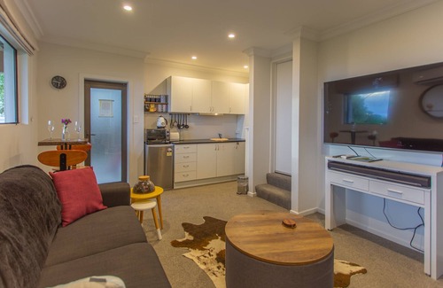 Mount Pleasant House | Panoramic Views and Relaxing Spa