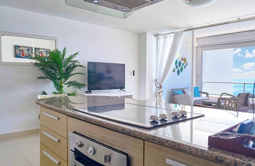 Villas Del Mar Apartment | PanoramicHighView|BeachFront|FastWifi|FullKitchen