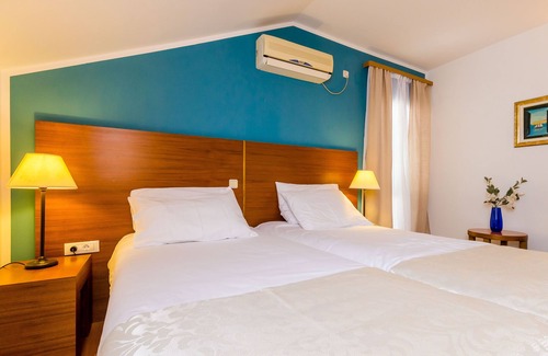 Srebreno House | Pansion Srebreno - Double or Twin Room wth Balcony and City View 1