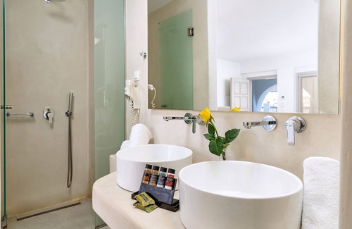 Drafaki Hotel | Paola's Town Boutique Hotel