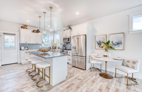 Grover Beach House | Papillon House a luxury escape with sunset ocean-view rooftop deck