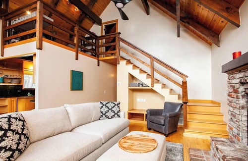 McKinney Estates Cabin | Paradigm Chalet | Workspace, Fenced Yard & BBQ