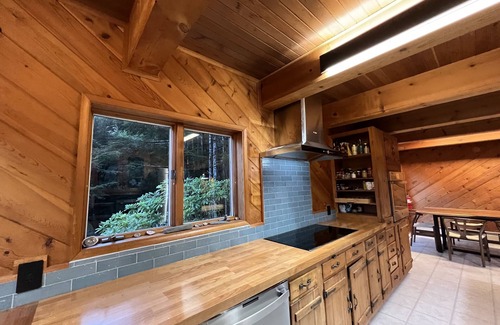 Sitka House | Paradis Cove Sitka * Ocean View from Every Room