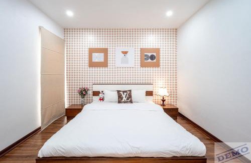 Nhat Tan Hotel | Paradise Apartment Âu Cơ - Tay Ho Lake