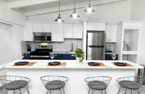 Estate Mount Welcome House | Paradise Exquisite Townhouse