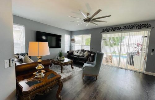 Trailer Estates House | Paradise Heated Pool Home Near IMG and Siesta Key Beach