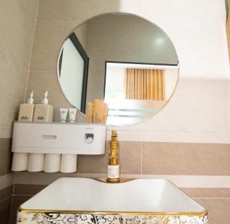 Tuy Hoa Hotel | Paradise Hotel & Homestay access alley 100m