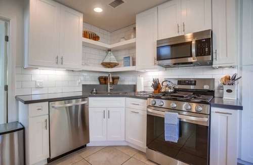 Mission Beach House | Paradise Isle in Mission Beach with A/C!