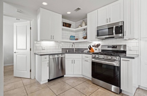 Mission Beach House | Paradise Isle in Mission Beach with A/C!