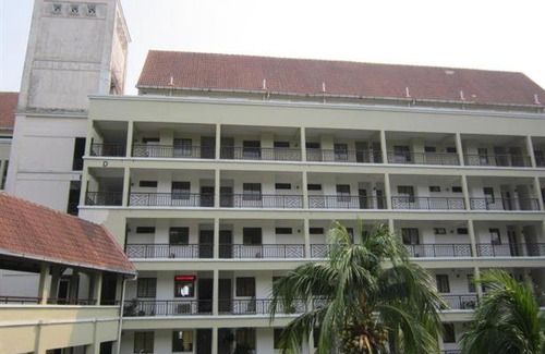 Taman Haji Zainal Apartment | paradise lagoon apartment