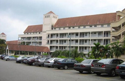 Taman Haji Zainal Apartment | Paradise Lagoon Apartment