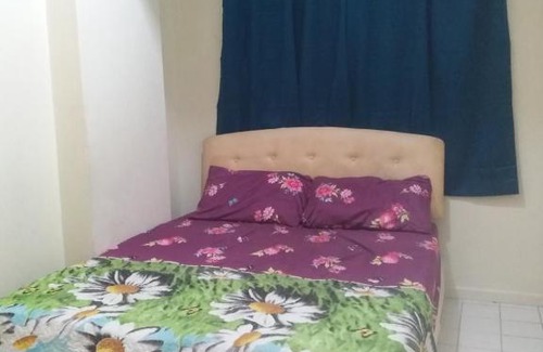 Taman Haji Zainal Apartment | Paradise Lagoon Apartment