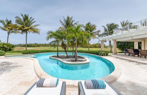 Punta Cana Apartment | Paradise Luxury Villa with Huge Pool and Jacuzzi