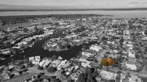 Paynesville House | Paradise on Sheerwater