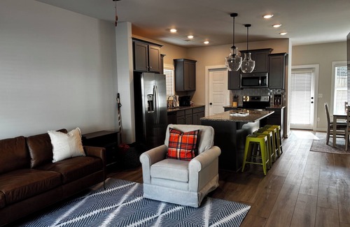 Pickwood House | Paradise on the Plains
