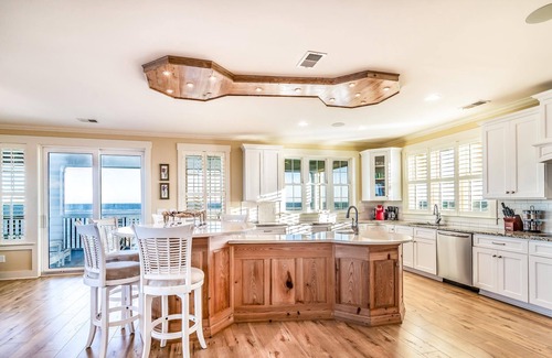 Pawleys Island House | Paradise Point: Luxury Beachfront Home with Views