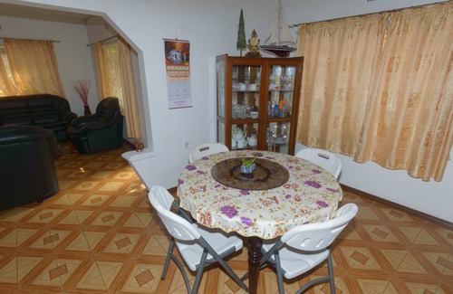 Vacoas-Phoenix Hotel | Paradise Resting Home