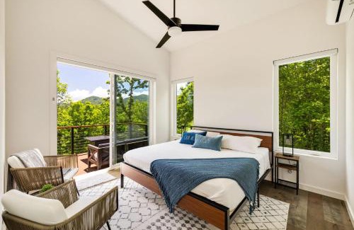 Young Harris House | Paradise View 4br Fall Retreat Firepit Dogs