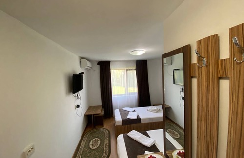 Murighiol Resort | Paradiso, 20 rooms, max 51 persons, swimming pool, in the heart of Danube Delta
