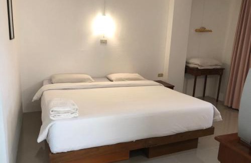 Chumphon Hotel | Paradorn Inn