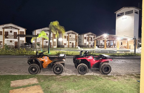 Atins House | Paraiso dos Lencois house 08, with private jacuzzi.
