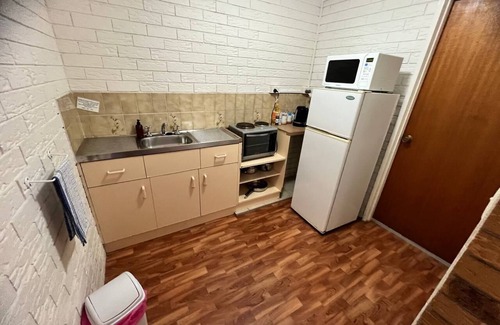 Kangaroo Point Hotel | Paramount Motel