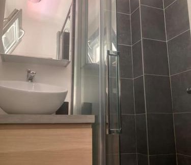 Pere Lachaise Apartment | Paris best place !