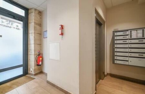 Gaillon Apartment | Paris, Opéra 1. Comme Chez soi